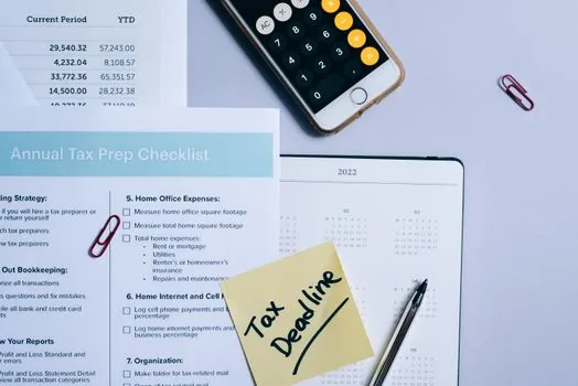 office tax deadline calendar marked twenty days before period start with branch documents