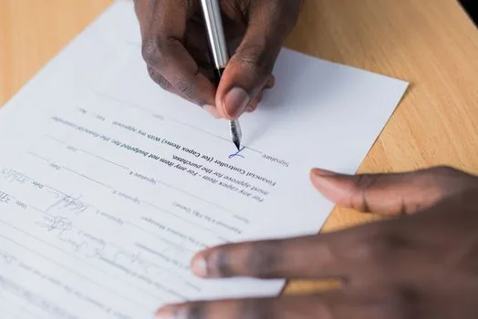 storefront lease contract rent reduction agreement paperwork