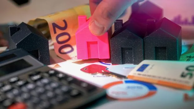 business owner separating home purchase fund plan from shop operating fund ledger, folders labeled housing and business, realistic editorial photo | 주거자금과 사업 운영자금을 다른 폴더로 나누는 장면